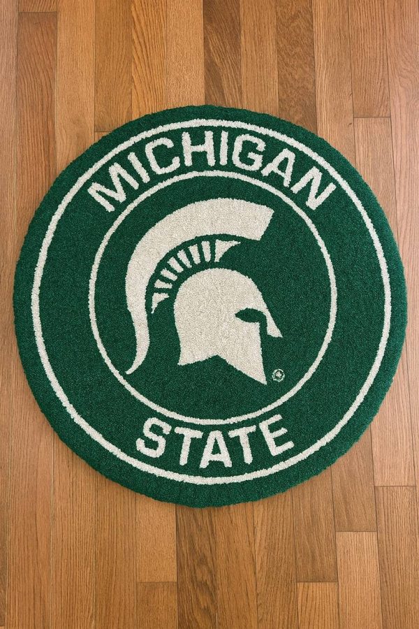 Custom Tufted Logo Rug – Michigan State Inspired