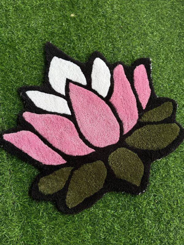 Tufted Cartoon Rug – Handmade Character Design